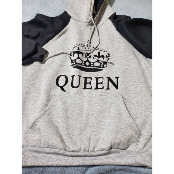 Queen hooded sweater, Medium size - Picture 5 of 5